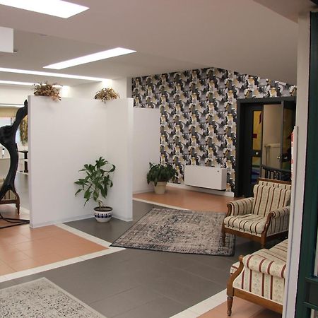 Green Hotel Motel Vergiate Εξωτερικό φωτογραφία