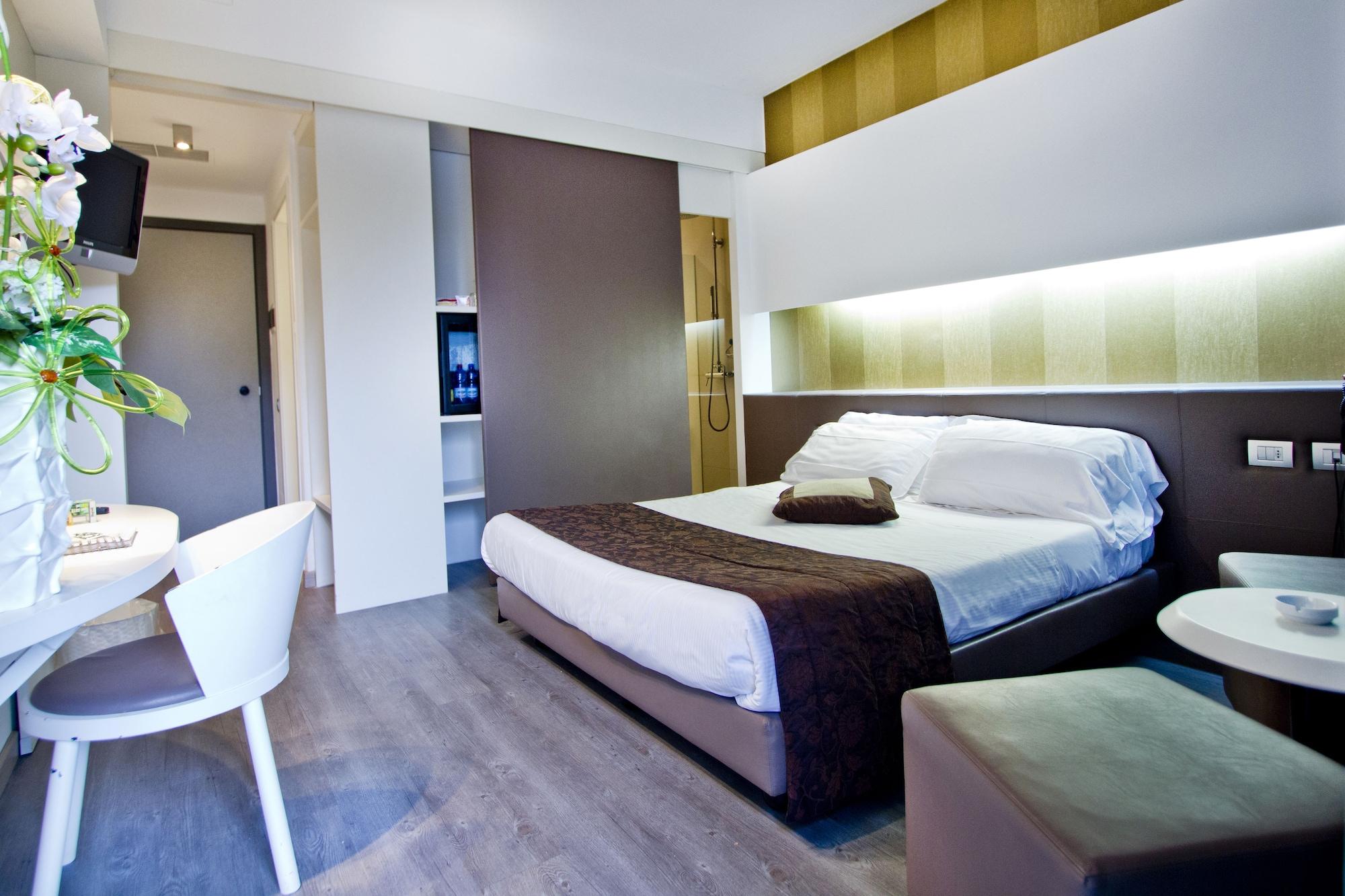 Green Hotel Motel Vergiate Εξωτερικό φωτογραφία