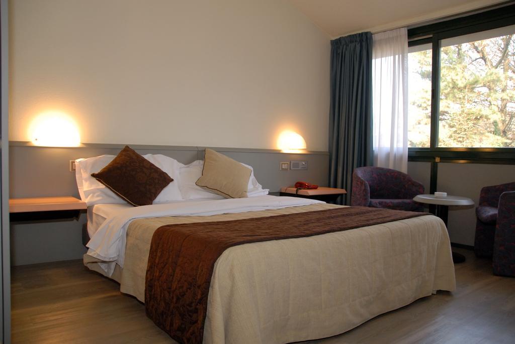 Green Hotel Motel Vergiate Εξωτερικό φωτογραφία
