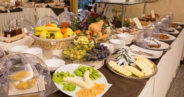 Green Hotel Motel Vergiate Εξωτερικό φωτογραφία