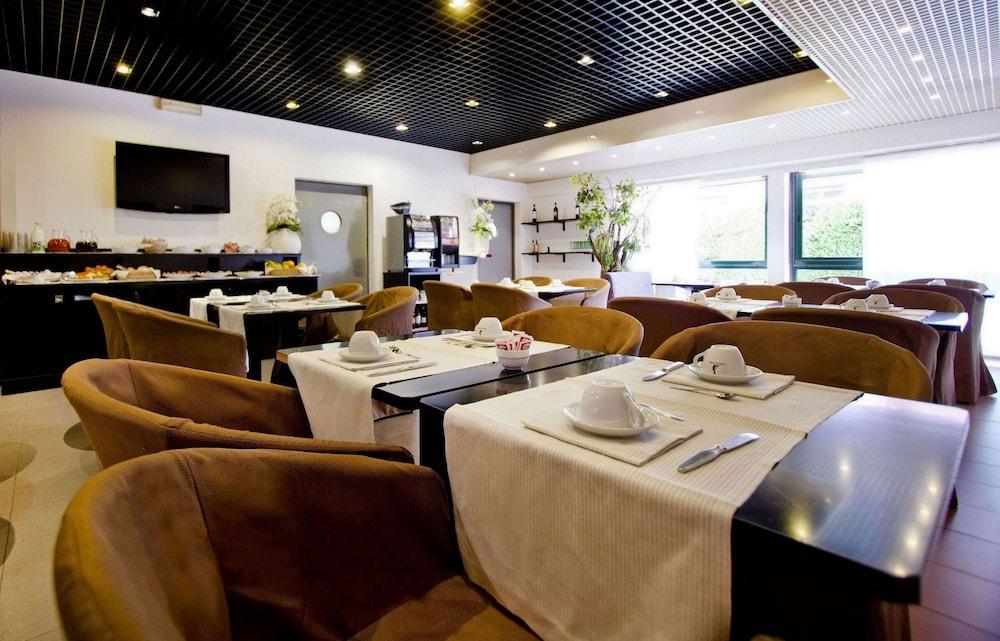 Green Hotel Motel Vergiate Εξωτερικό φωτογραφία