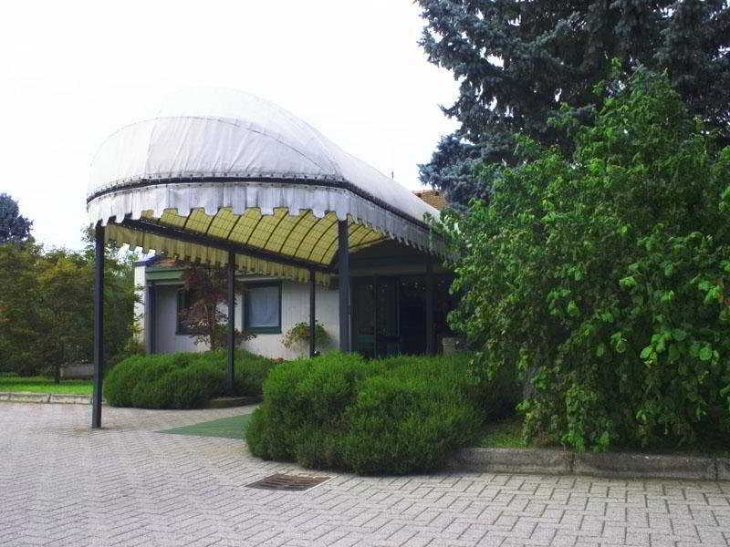Green Hotel Motel Vergiate Εξωτερικό φωτογραφία